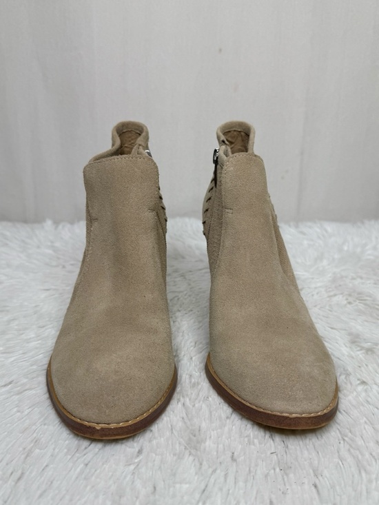 MARC FISHER / Cadis tan suede perforated heeled ankle booties / 7 - Picture 4 of 10